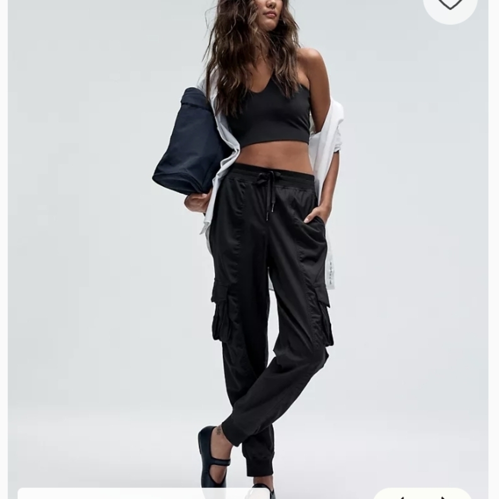 Lululemon Black Cargo Jogger Pants - Women
